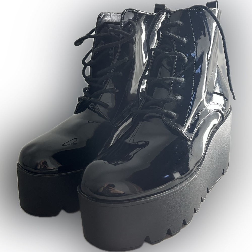 Black Platform Lace-Up Women's Shoes